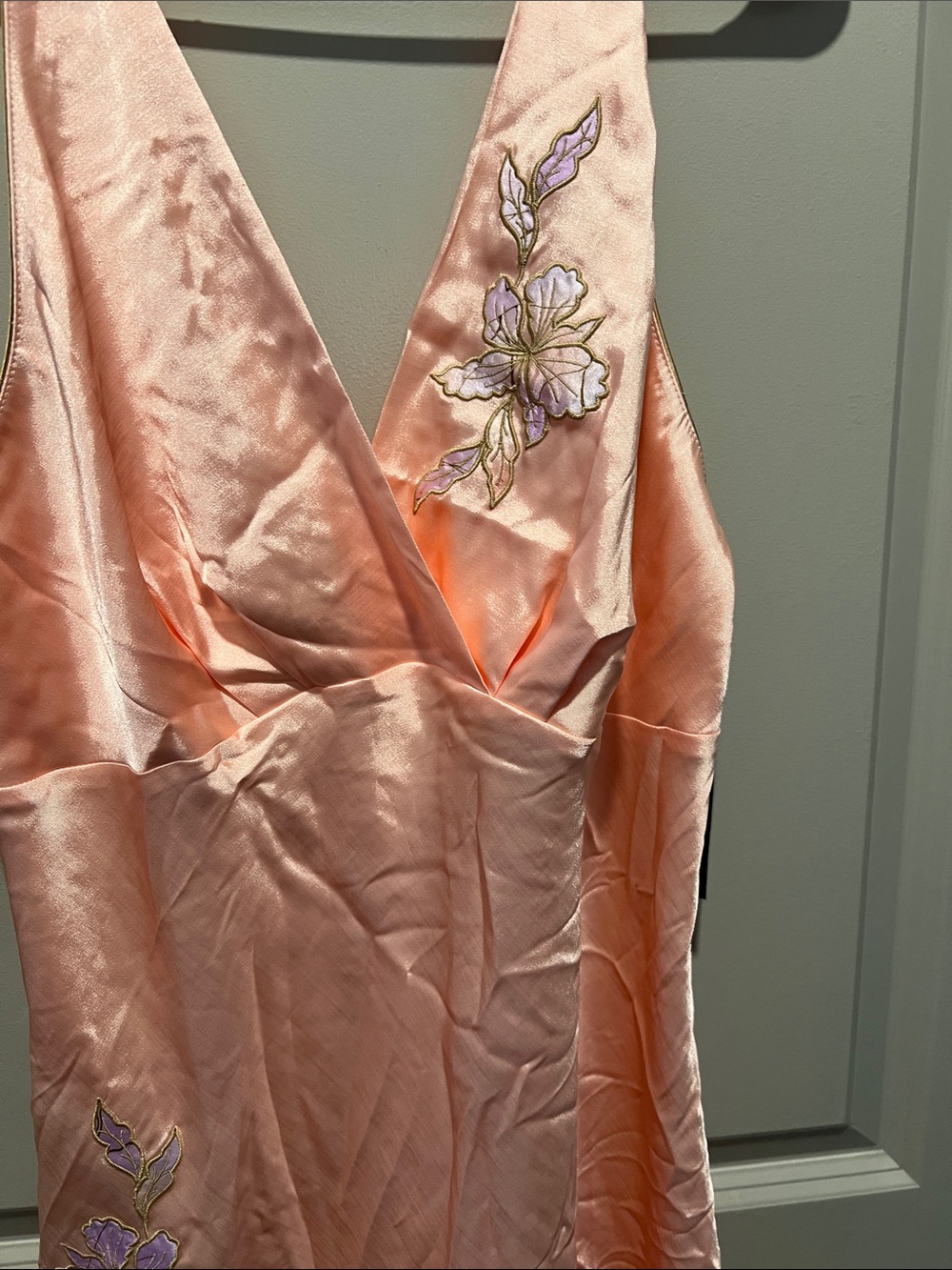 Jones New York Peach Satin V-Neck Midi Dress with Lavender Floral Embroidery - Picture 5 of 12